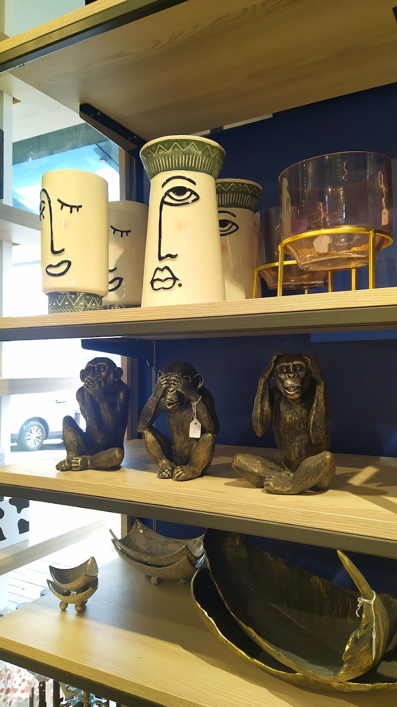 Mulligans Pharmacy Supervalu pharmacy storefront